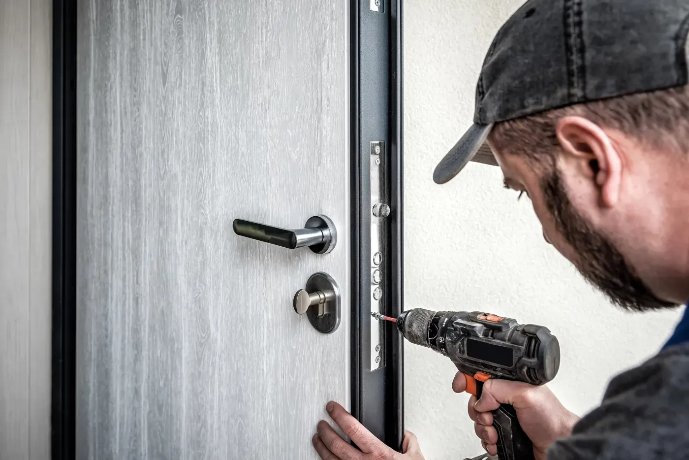 Câblage d'une platine de visiophone en copropriété aux Ulis